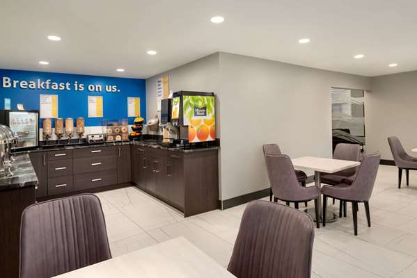  - Days Inn Wainwright