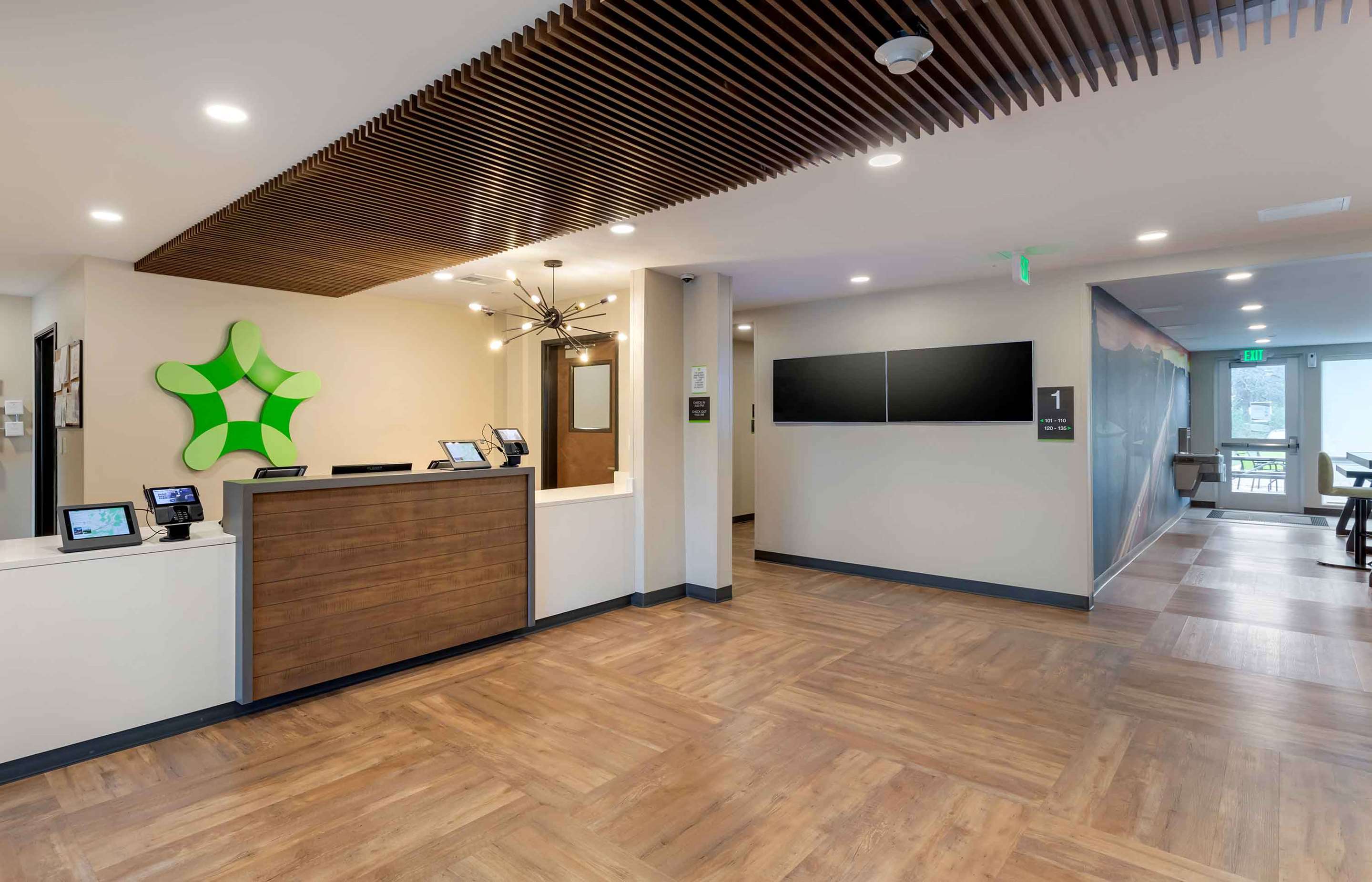 Lobby and Guest Check-in