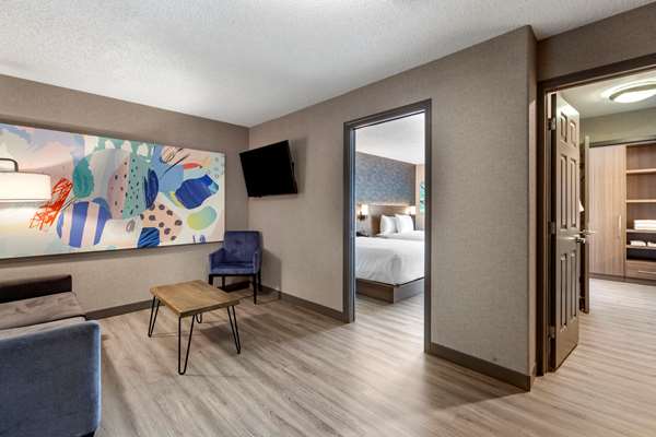  - Best Western Plus West Edmonton Hotel