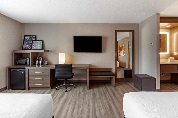  - Best Western Plus West Edmonton Hotel