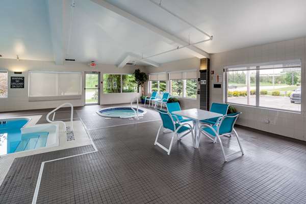 Pool - Best Western Plus West Edmonton Hotel