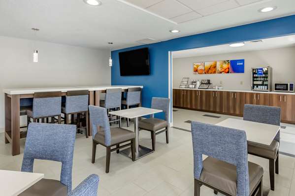 Amenities - Comfort Inn & Suites Troutville - I-81, Exit 150A