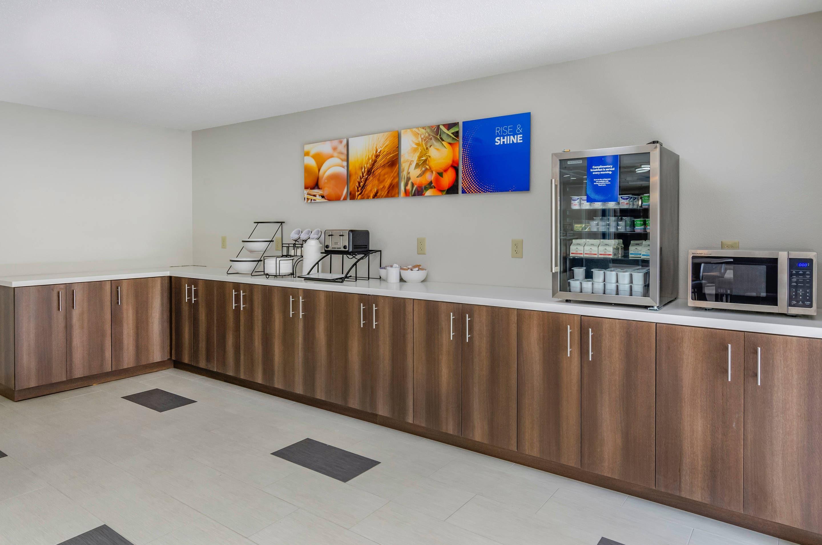 Breakfast counter