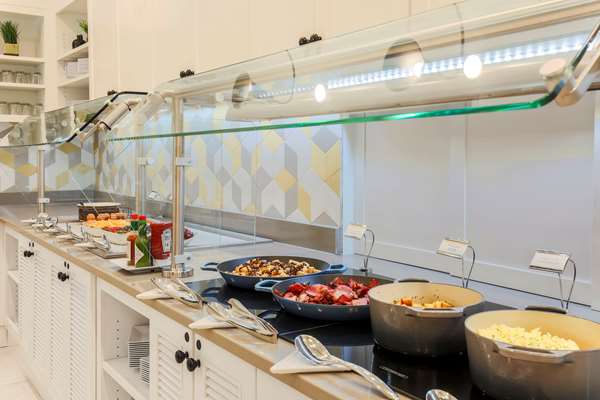 Amenities - Hyatt Place Hotel South Waco - I-35, Exit 330B