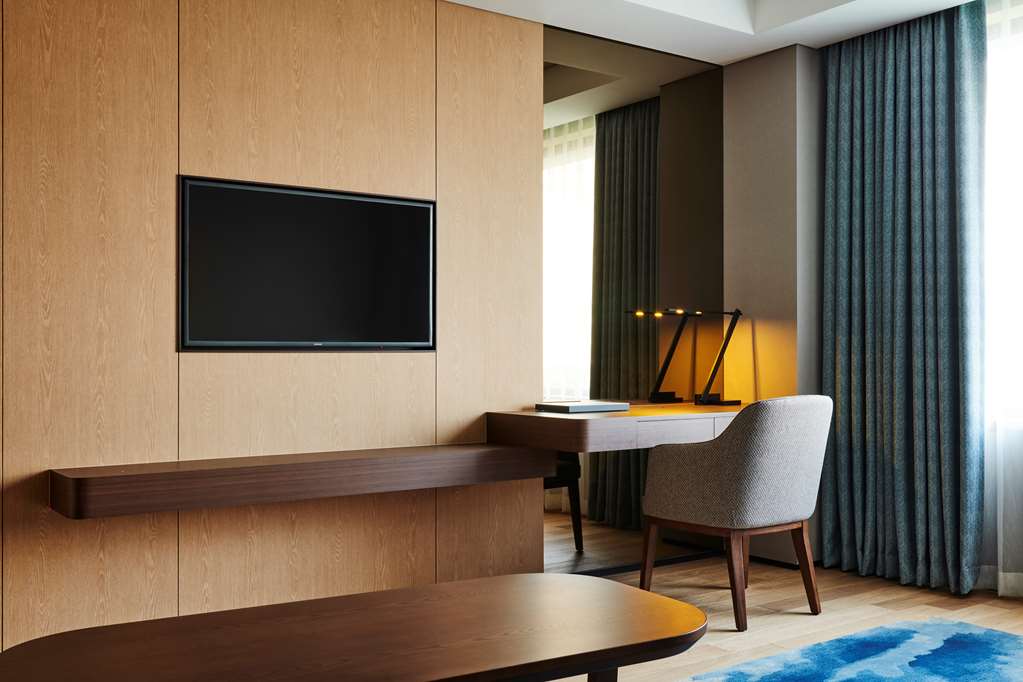 HYUNDAI HOTEL BY LAHAN-guestroom-Guest Room,Suite,On-Site.jpg