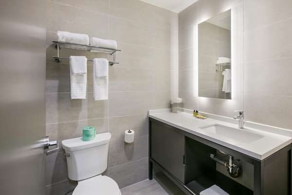  - Best Western Plus Executive Residency Bronx New York