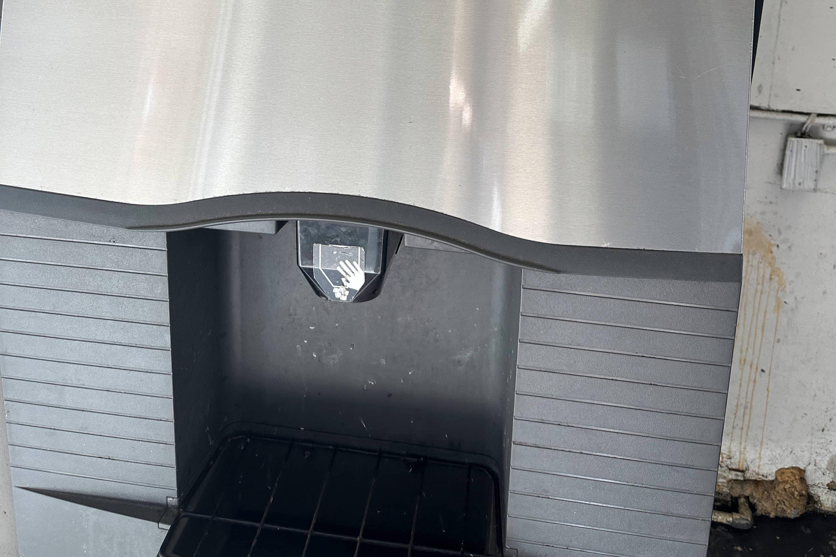 Ice Machine | Rodeway Inn