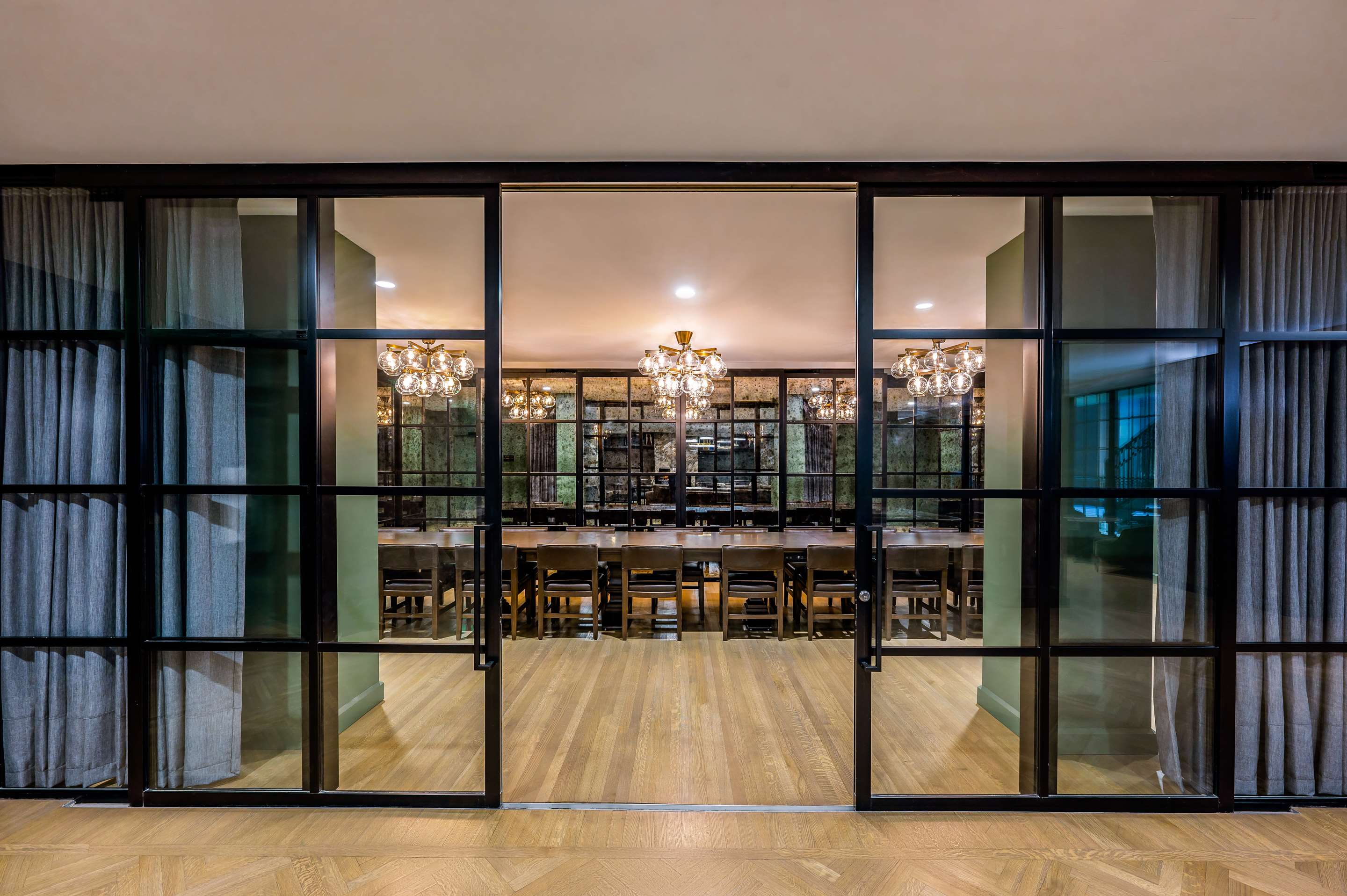 Meeting Room | Hotel Fort Des Moines, Curio Collection by Hilton