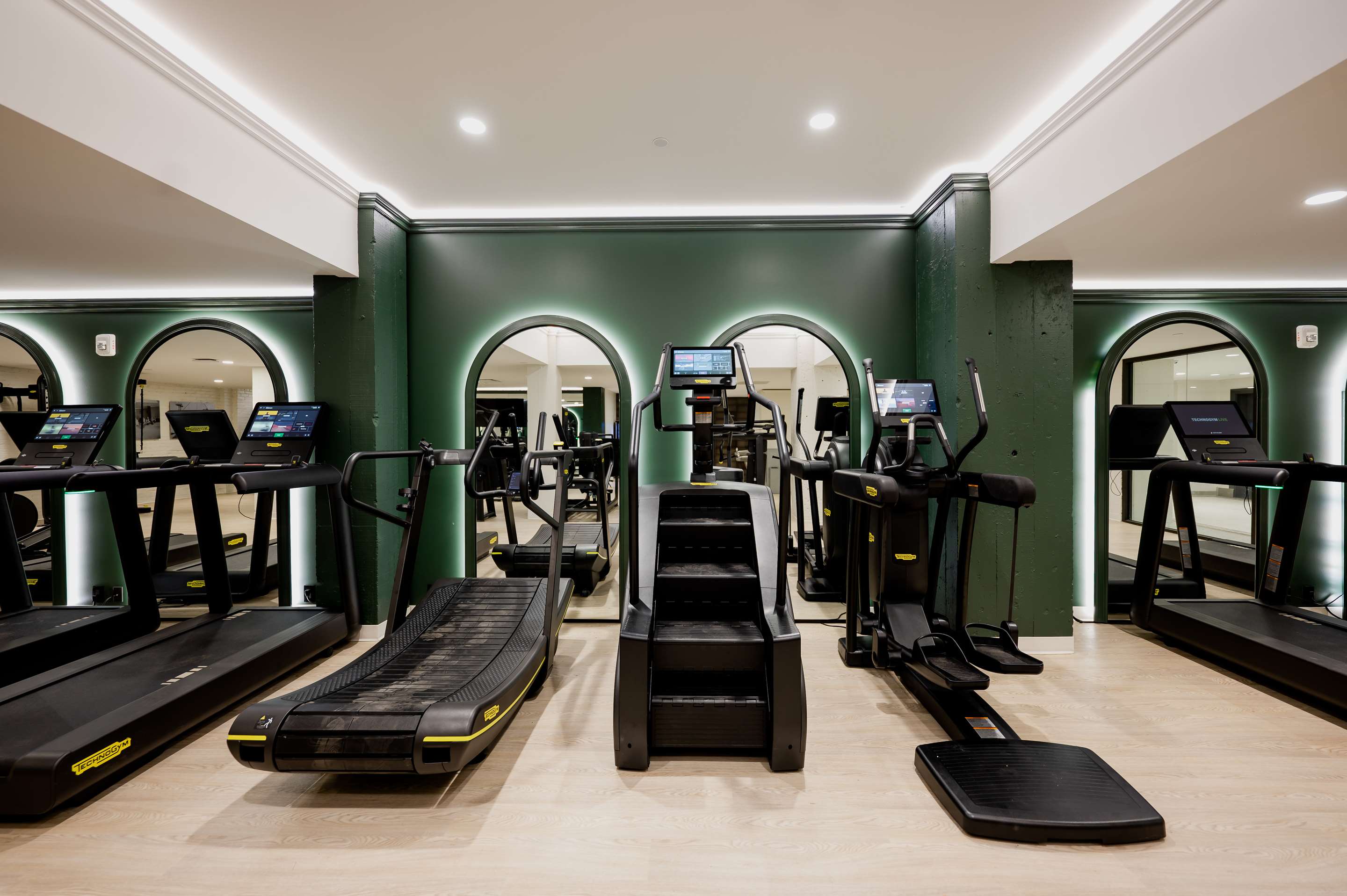 Health club fitness center gym | Hotel Fort Des Moines, Curio Collection by Hilton