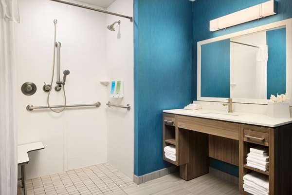  - Home2 Suites by Hilton Pine Forest Road Pensacola - I-10, Exit 7