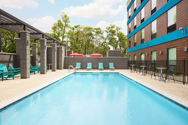 Pool - Home2 Suites by Hilton Pine Forest Road Pensacola - I-10, Exit 7