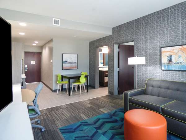  - Home2 Suites by Hilton Pine Forest Road Pensacola - I-10, Exit 7