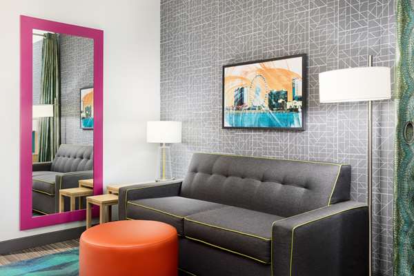  - Home2 Suites by Hilton Pine Forest Road Pensacola - I-10, Exit 7