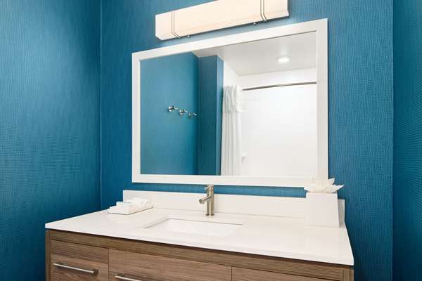  - Home2 Suites by Hilton Pine Forest Road Pensacola - I-10, Exit 7