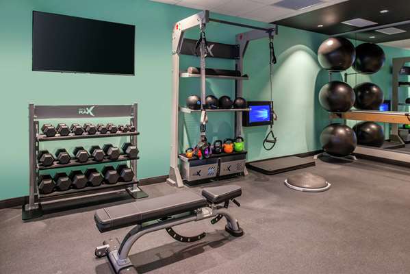 Fitness/ Exercise Room - Tru by Hilton Elkhart - I-80 & I-90, Exit 92