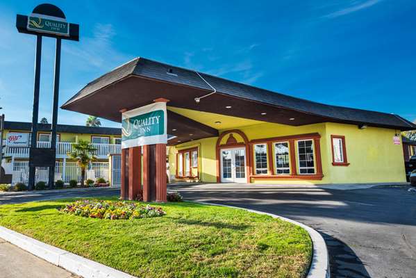 Exterior view - Quality Inn & Suites Downtown Sacramento - I-5, Exit 520