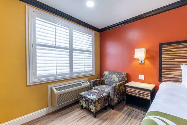  - Quality Inn & Suites Downtown Sacramento - I-5, Exit 520