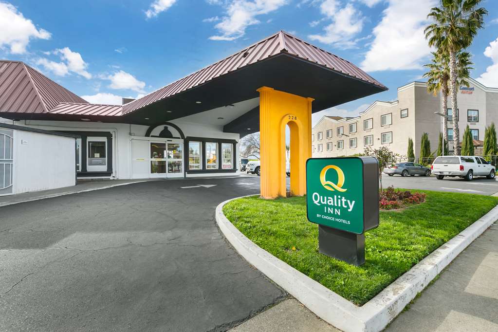 Quality Inn & Suites Sacramento Downtown