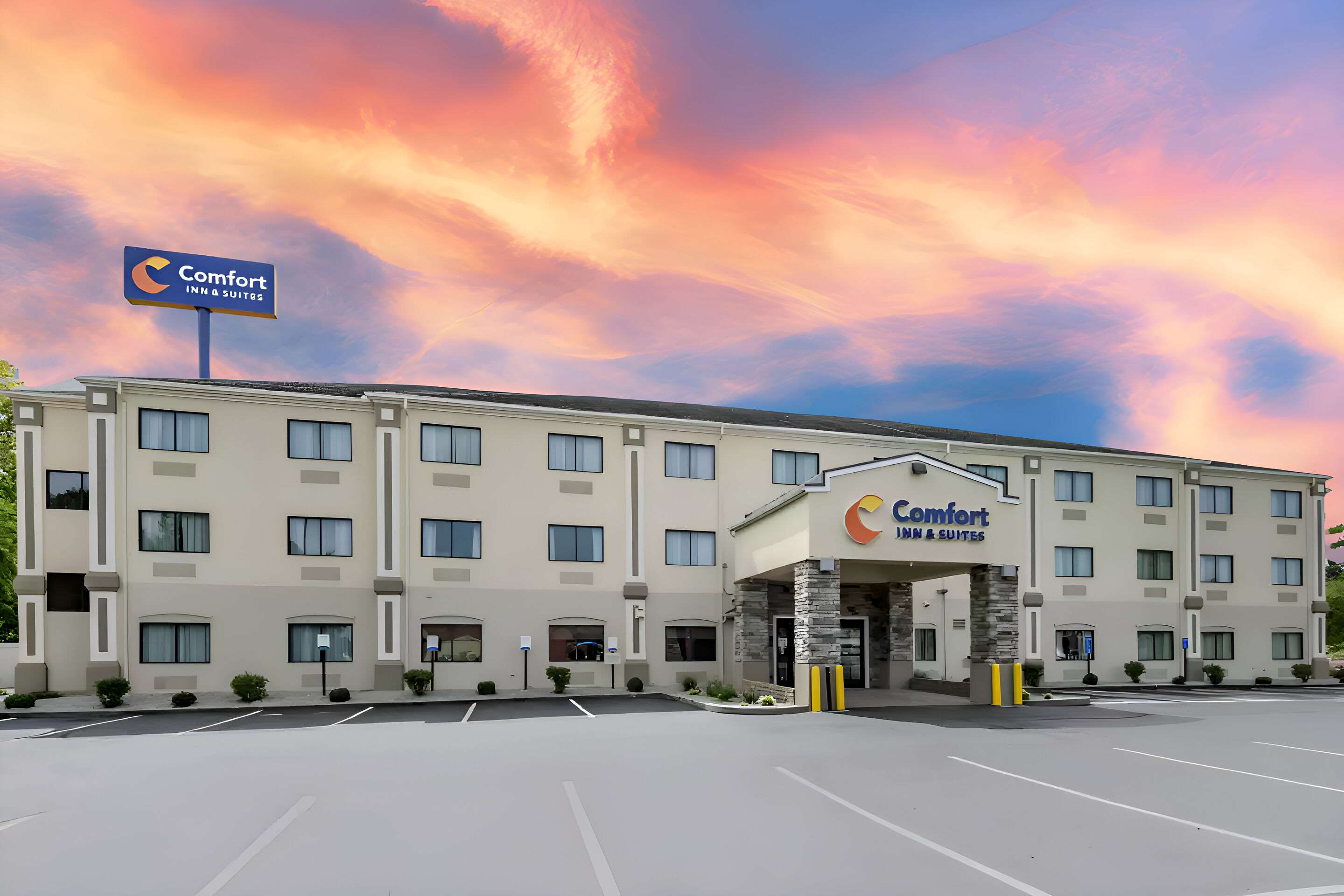 Hotel exterior | Comfort Inn & Suites Middletown - Franklin