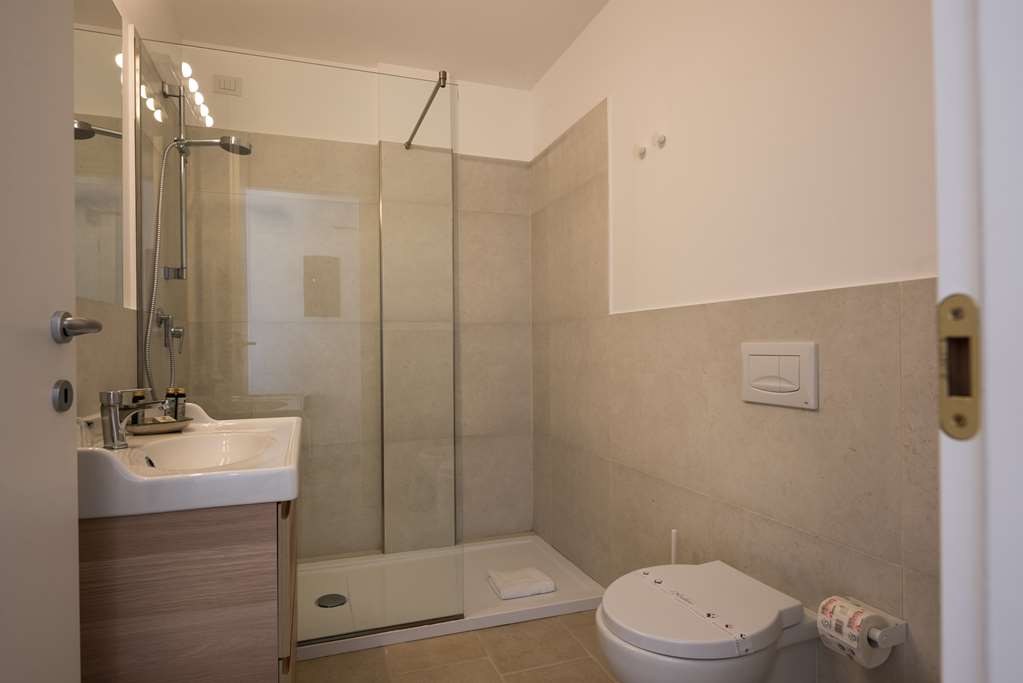 La Dimora di Spartivento, BW Signature Collection-guestroom-Guest Room,Bathroom,On-Site.jpg