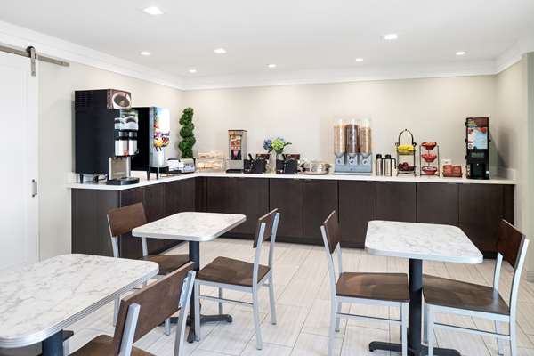 Amenities - SureStay Hotel by Best Western Pacific Beach San Diego - I-5, Exits 23 & 23A