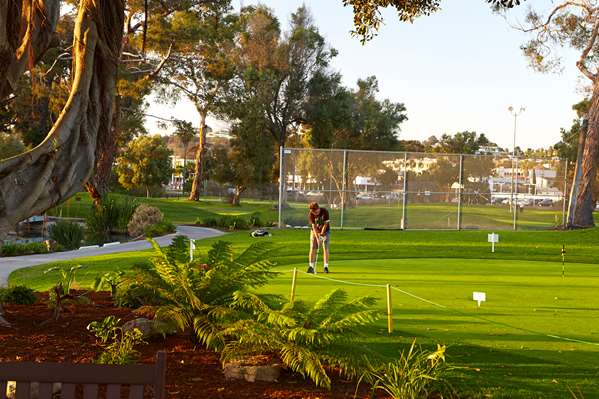 Golf - SureStay Hotel by Best Western Pacific Beach San Diego - I-5, Exits 23 & 23A