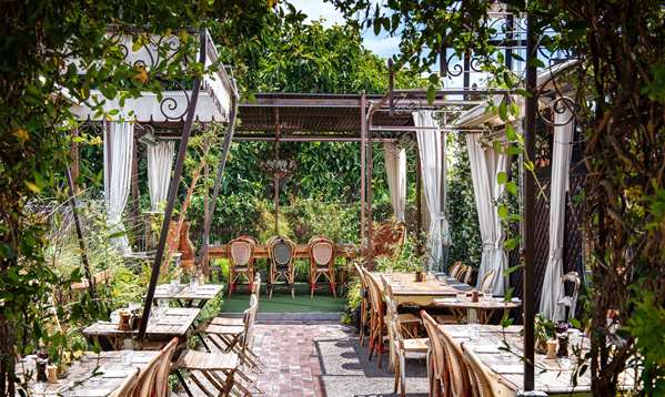  - Petit Ermitage Hotel West Hollywood