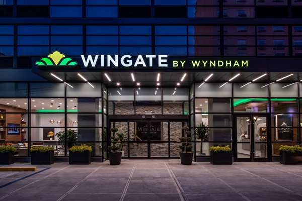 Exterior view - Wingate by Wyndham Hotel Long Island City
