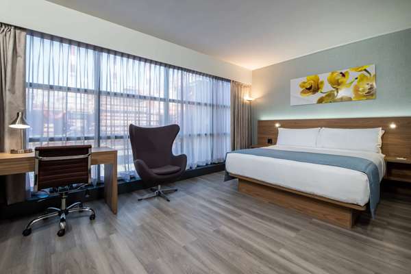  - Wingate by Wyndham Hotel Long Island City