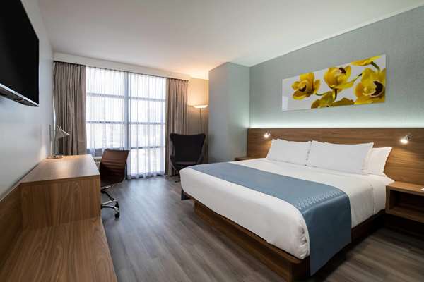 - Wingate by Wyndham Hotel Long Island City