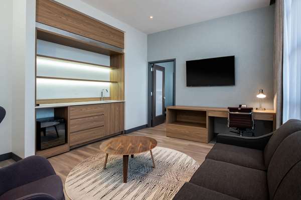  - Wingate by Wyndham Hotel Long Island City