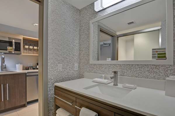  - Home2 Suites by Hilton Williston