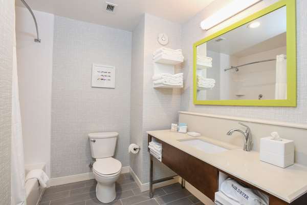  - Hampton Inn & Suites West Chester - I-75, Exit 24