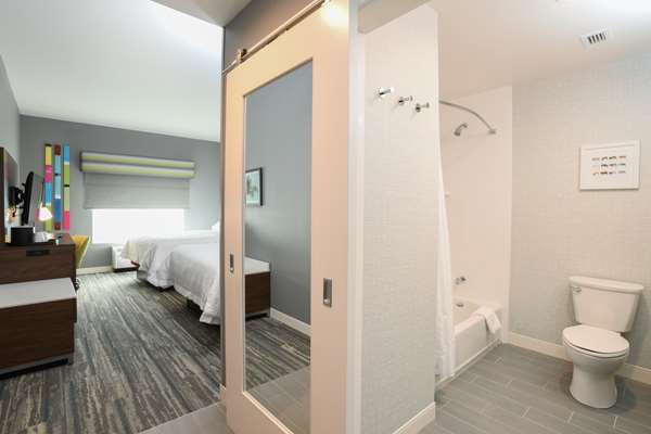  - Hampton Inn & Suites West Chester - I-75, Exit 24