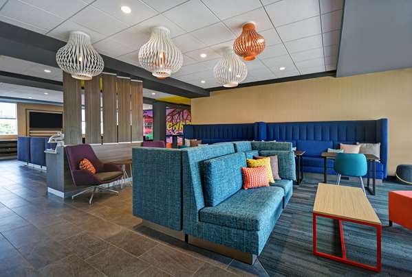  - Tru by Hilton Monroe - I-75, Exit 15