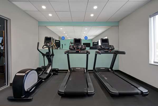 Fitness/ Exercise Room - Tru by Hilton Monroe - I-75, Exit 15