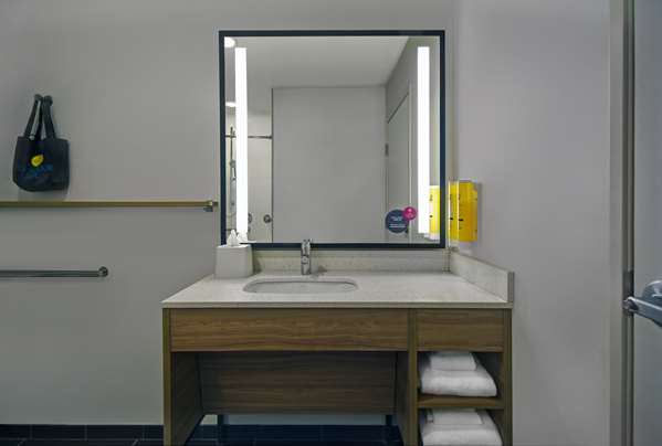  - Tru by Hilton Monroe - I-75, Exit 15