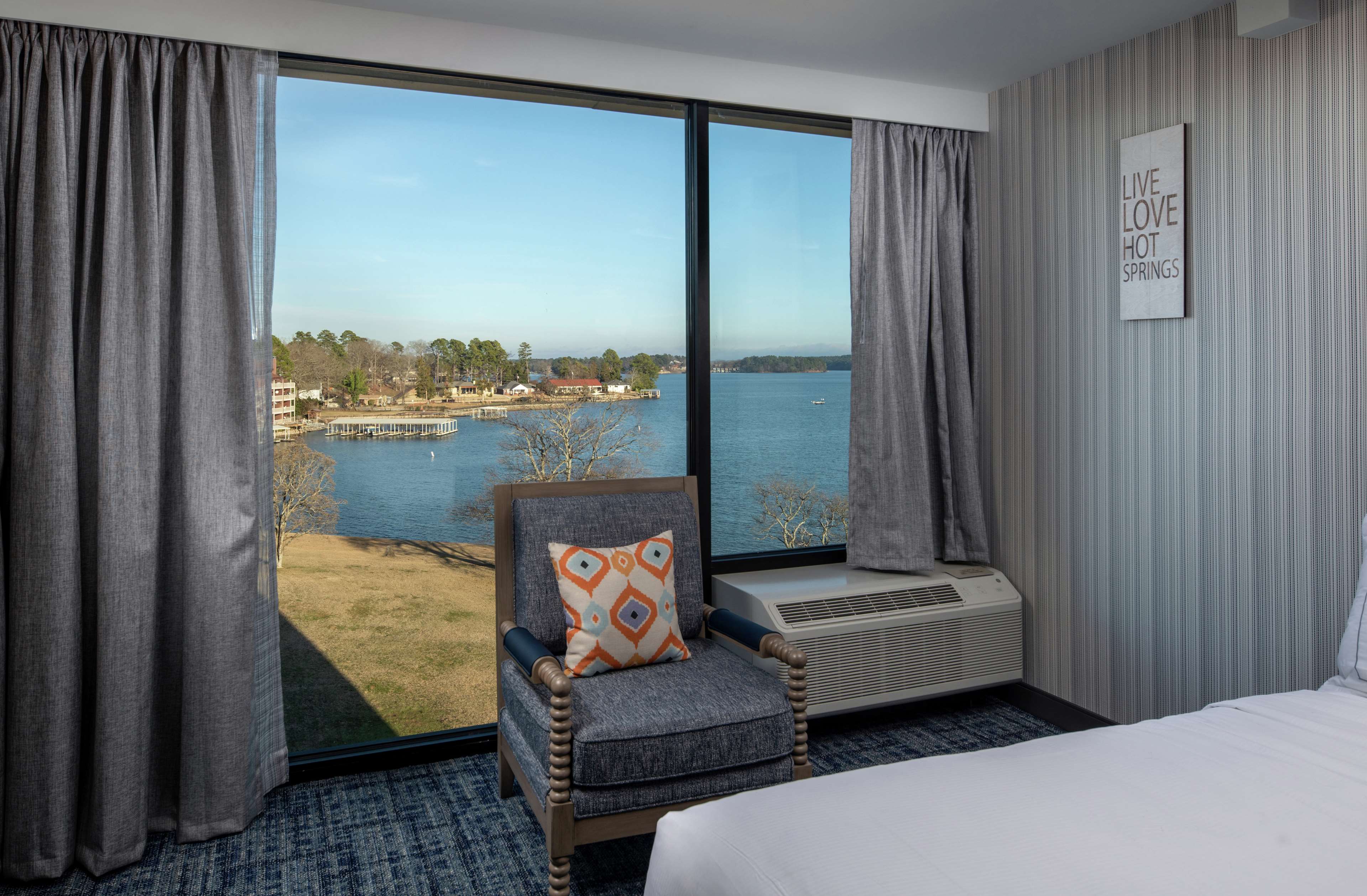 DoubleTree by Hilton Hot Springs Room Type - 2 QUEENS HEARING ACCESS