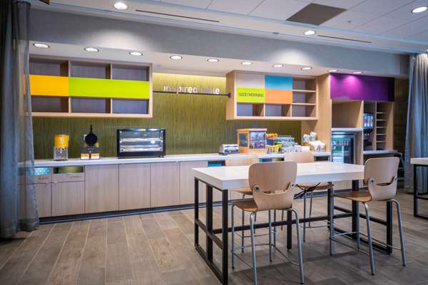Amenities - Tru by Hilton Hotel Mall of America Bloomington