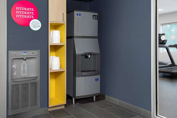 Fitness/ Exercise Room - Tru by Hilton Hotel Convention Center Area Orlando - I-4, Exit 72