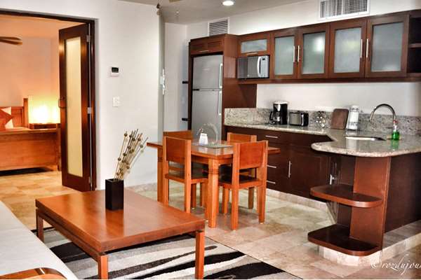 One-Bedroom Suite, Non-Smoking