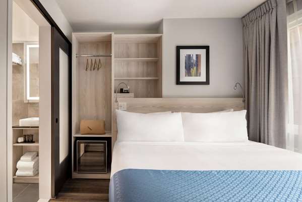  - Wingate by Wyndham Hotel Midtown South New York