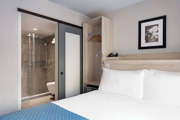  - Wingate by Wyndham Hotel Midtown South New York