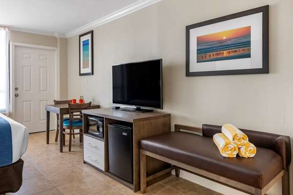  - Comfort Inn Daytona Beach