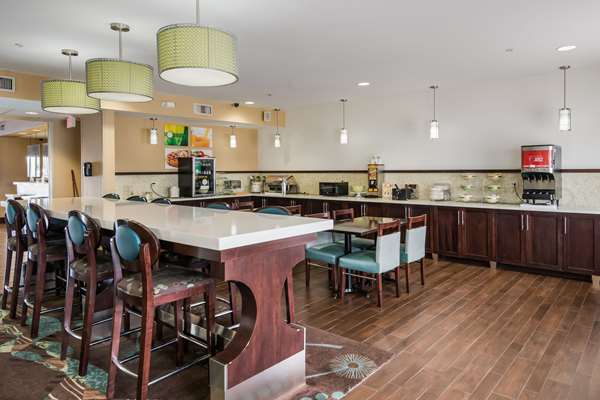 Amenities - Quality Inn & Suites Quincy