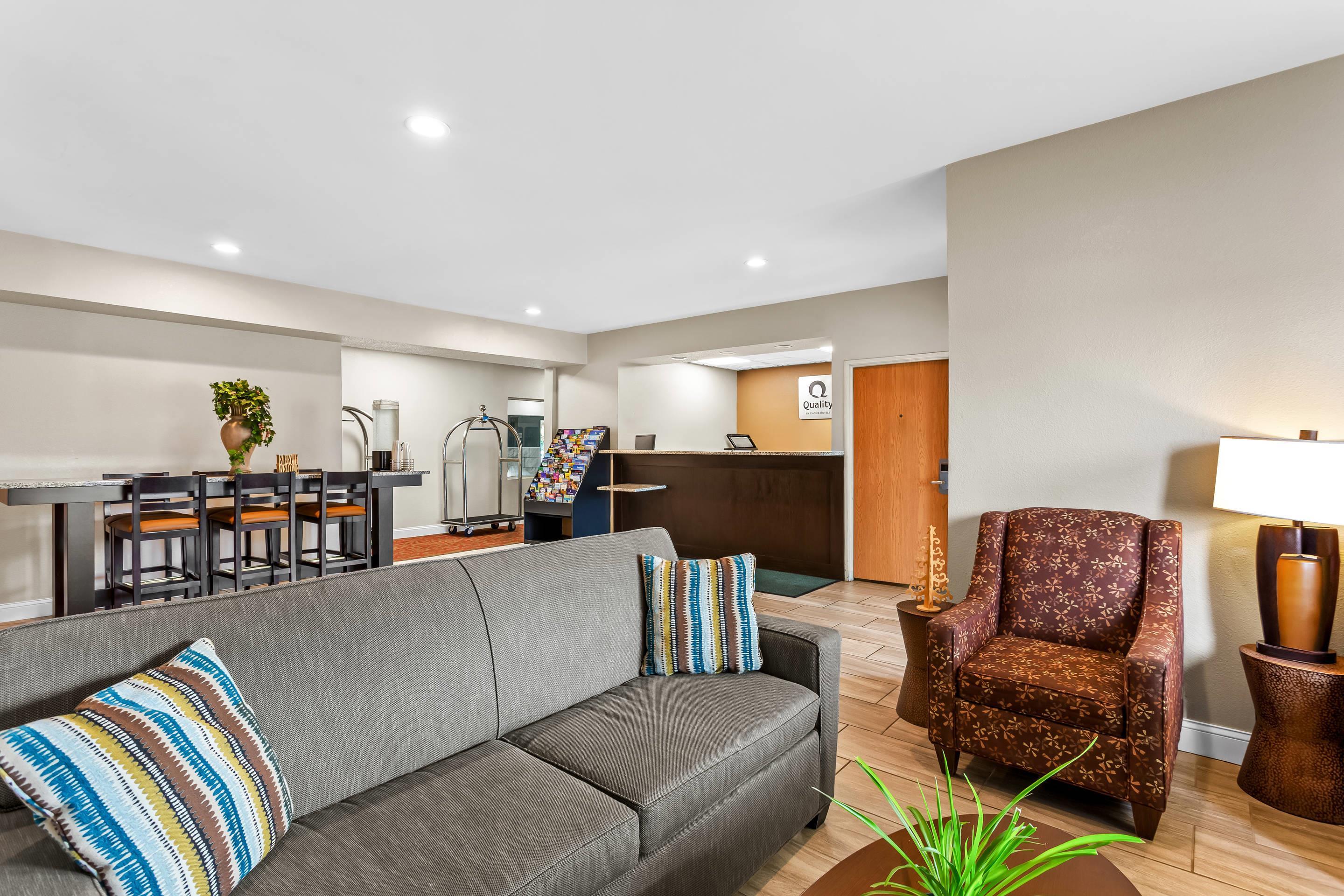 Lobby with sitting area