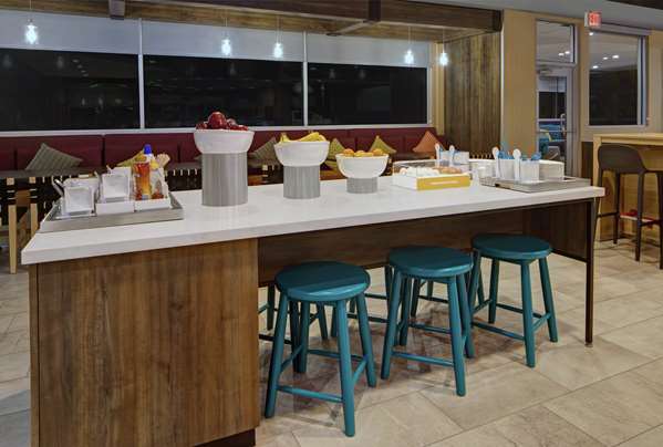 Amenities - Tru by Hilton Hotel Airport Austin