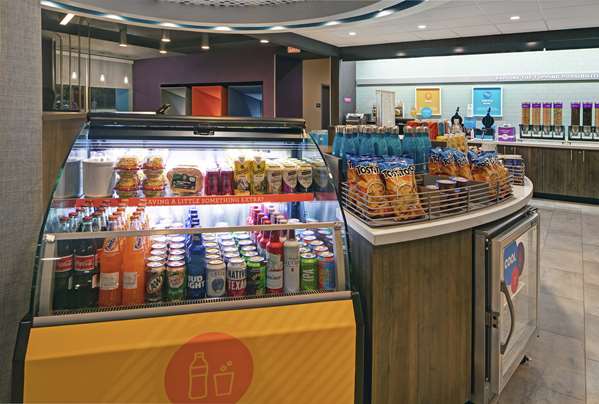 Restaurant - Tru by Hilton Hotel Airport Austin