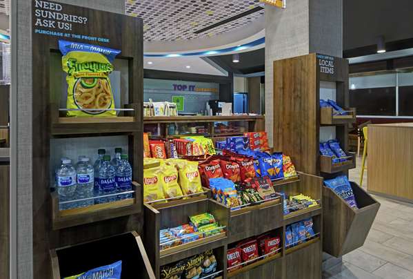 Restaurant - Tru by Hilton Hotel Airport Austin