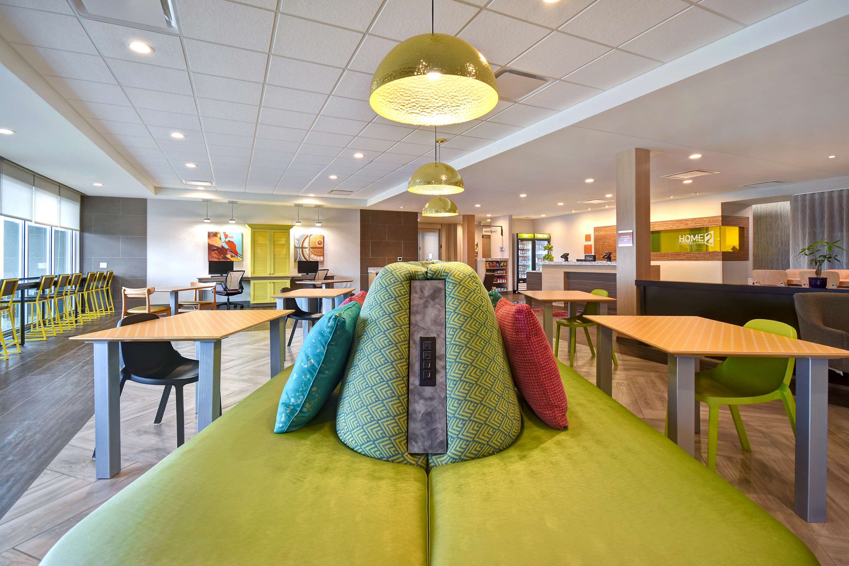 Lobby | Home2 Suites Eau Claire South, Wi
